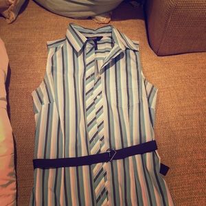 Express dress with collar